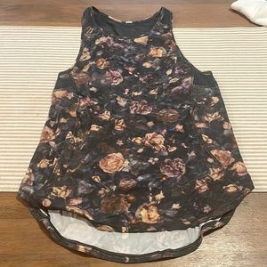 Lululemon printed running tank size 4